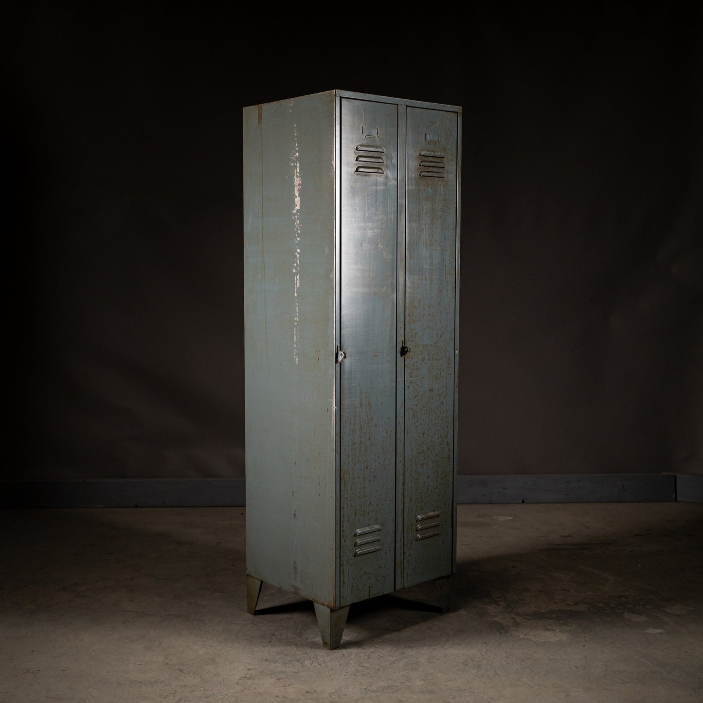 Vintage 2-Dørs Metallskap – 1960-tallet, Berlin