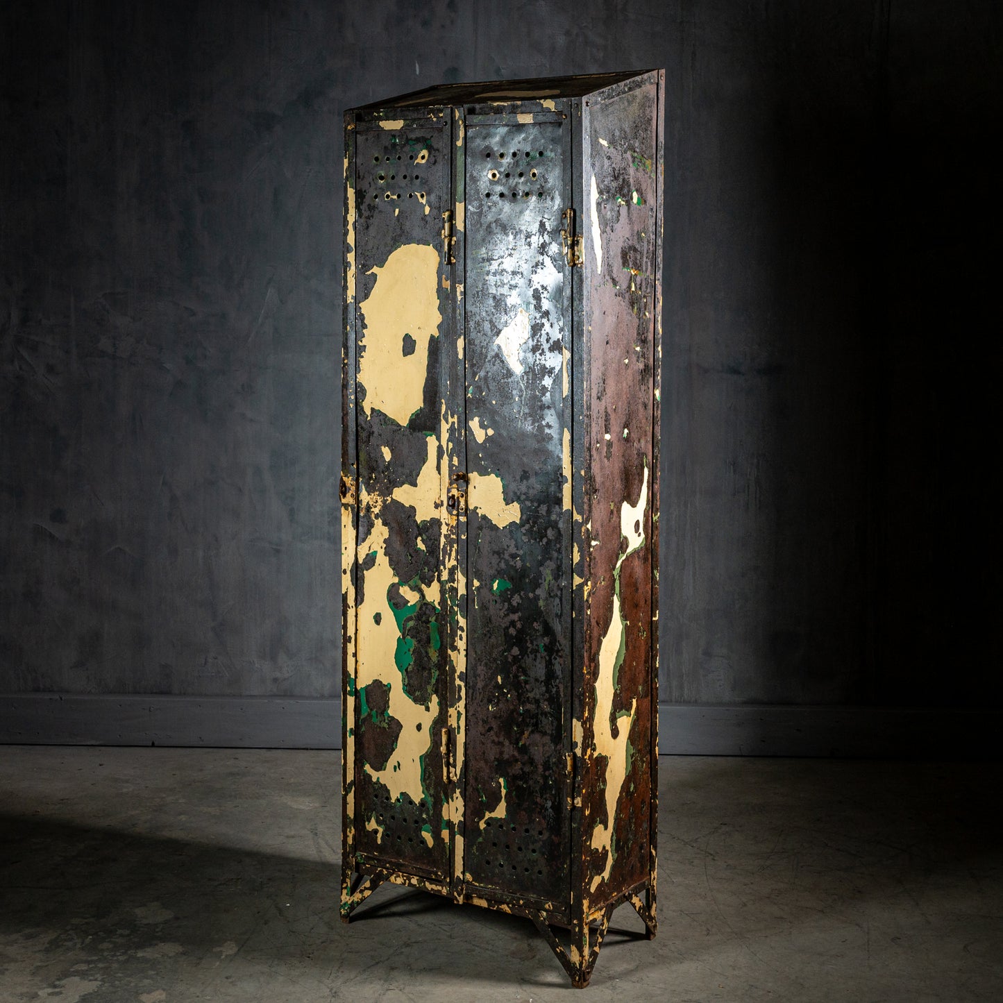 Vintage Otto Bruckner metallskap