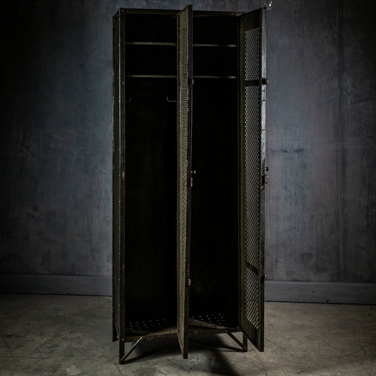 Vintage ROWAC Industriell garderobeskap / metallskap /