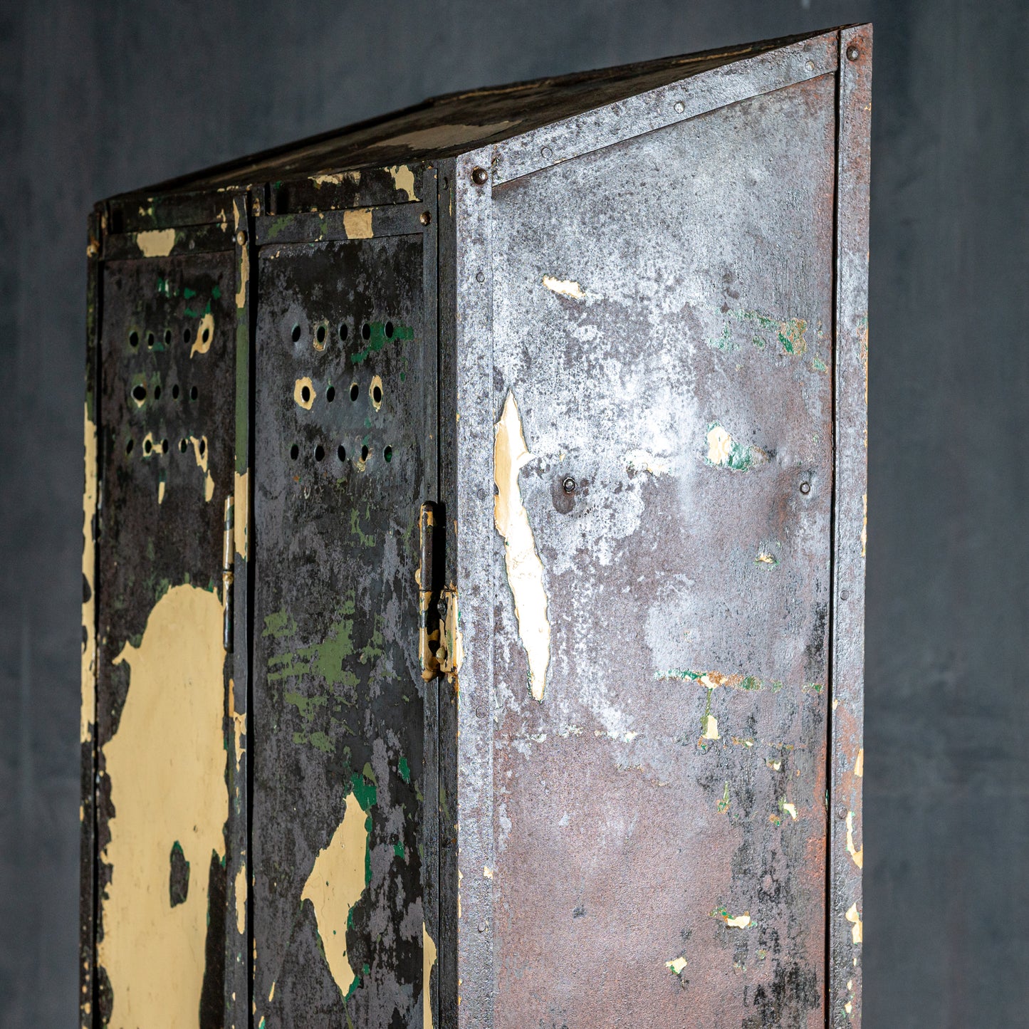 Vintage Otto Bruckner metallskap