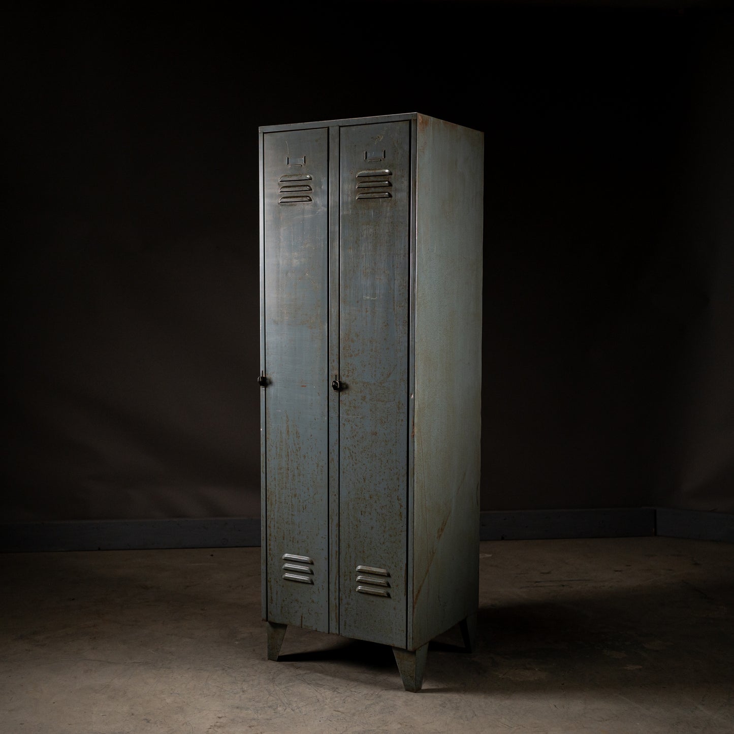 Vintage 2-Dørs Metallskap – 1960-tallet, Berlin