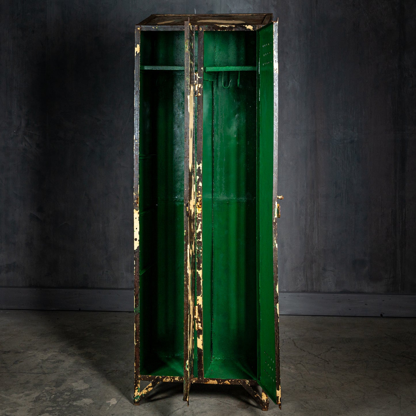 Vintage Otto Bruckner metallskap