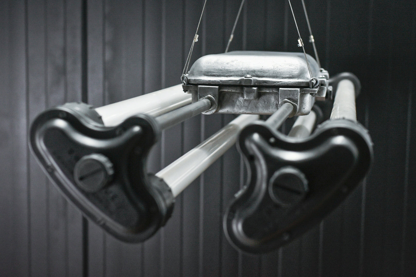 Industrial Fluorescent Pendant OLIVA