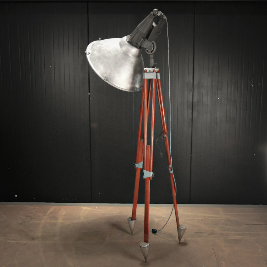 Industrial Tripod Spot Light