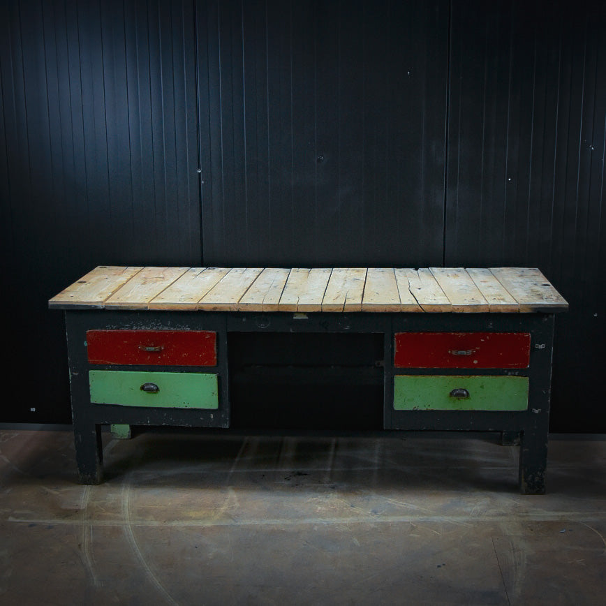 Industrial work bench