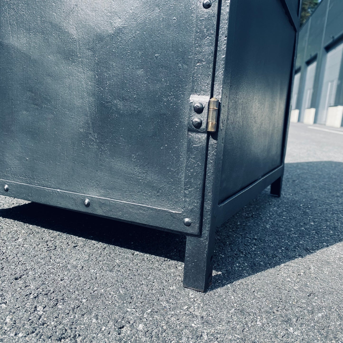Workshop metal cabinet