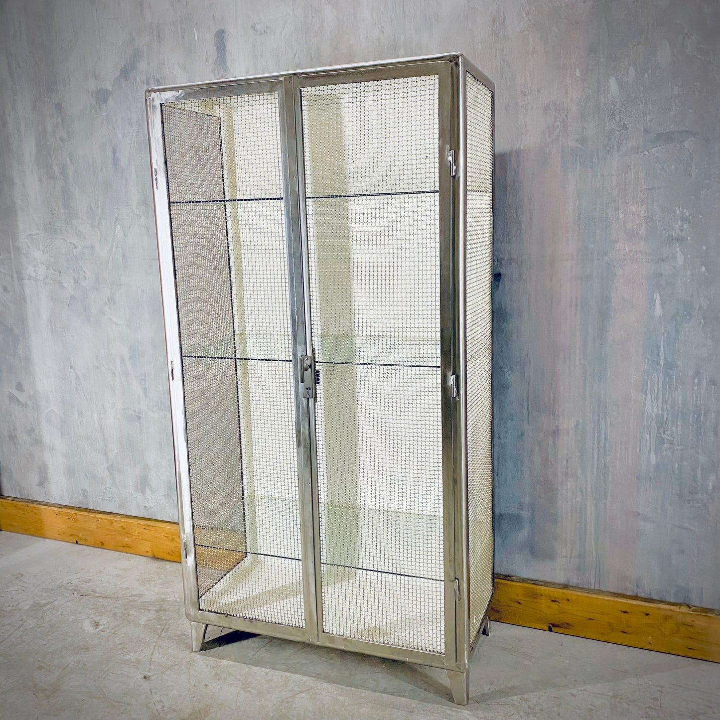 Medical cabinet