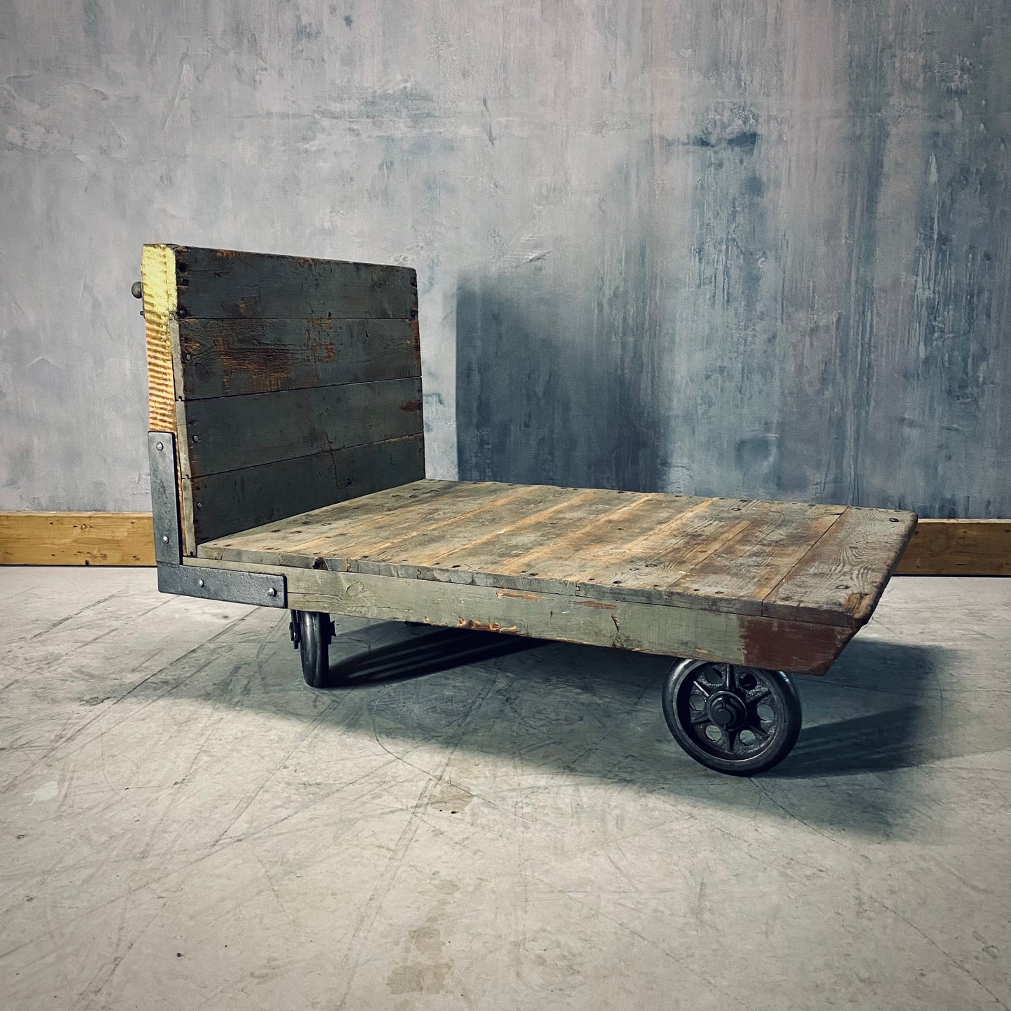 Industrial heavy duty cart / trolley