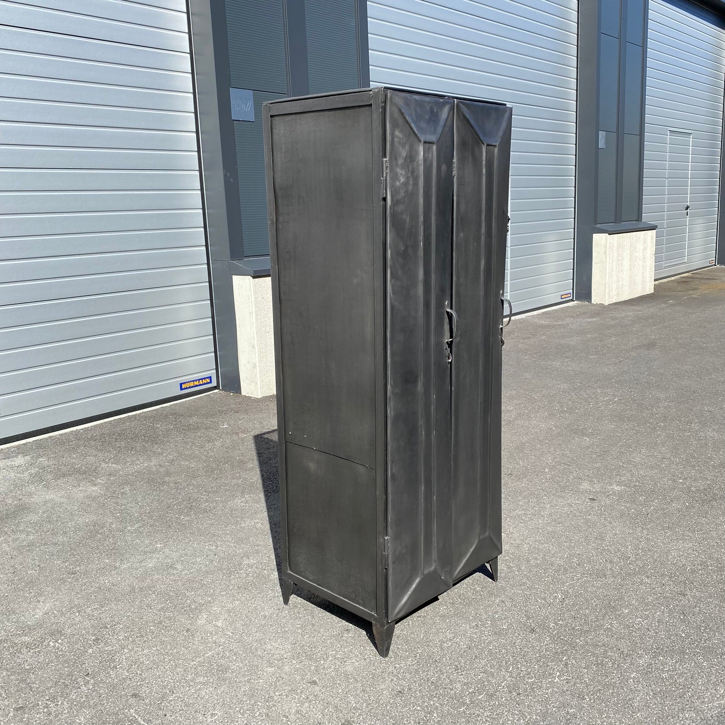 2-door SPIND metal locker