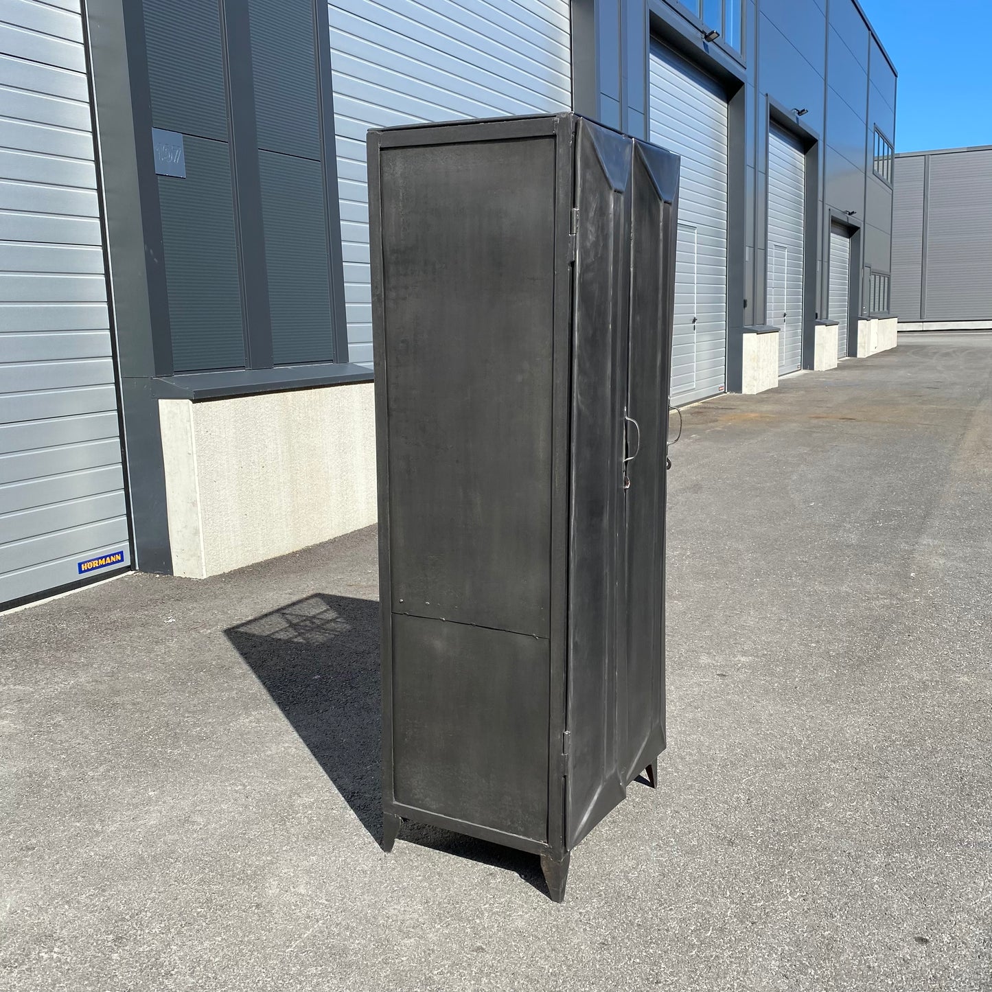2-door SPIND metal locker