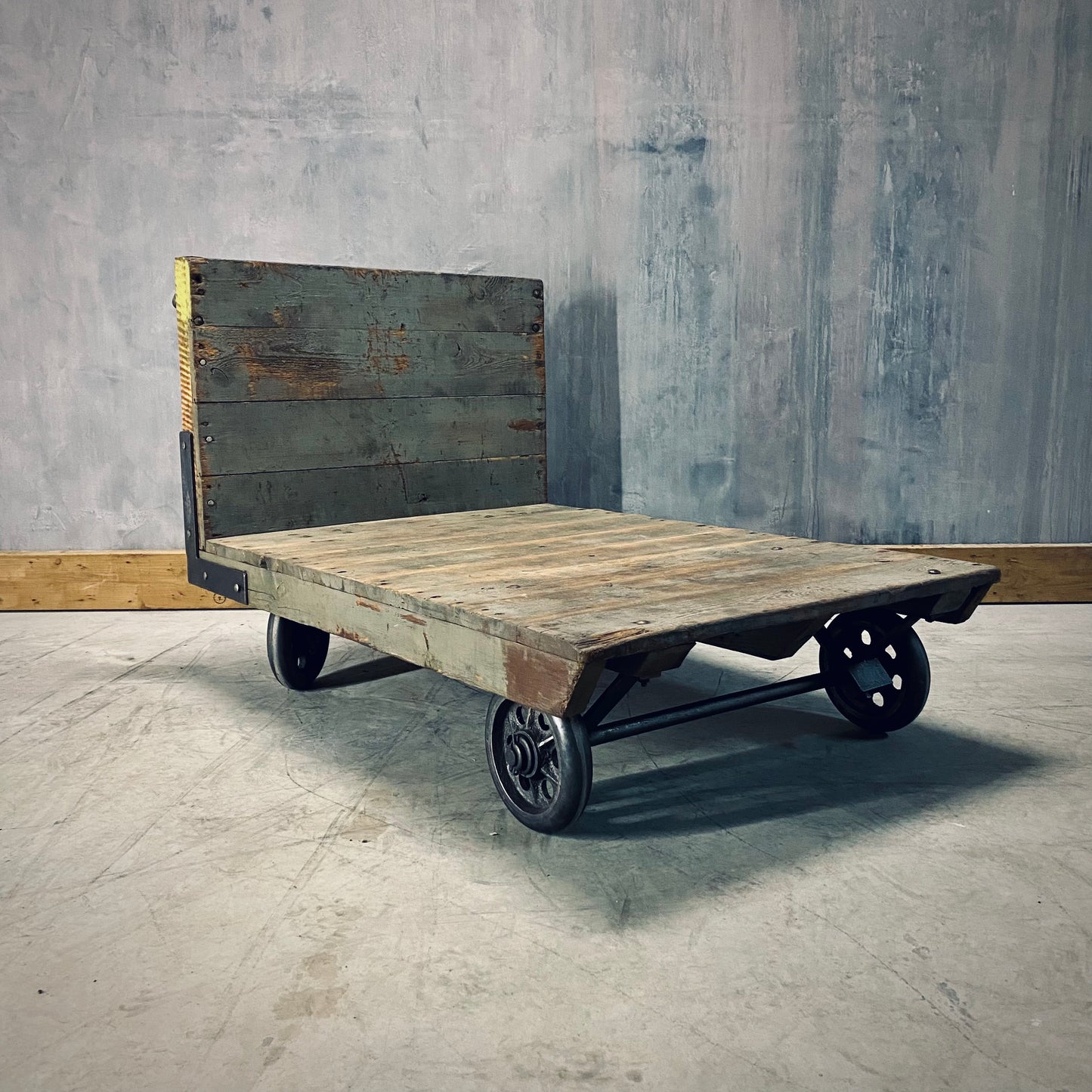 Industrial heavy duty cart / trolley