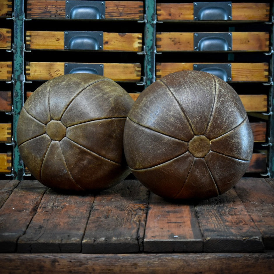 Medicine balls 2.5kg