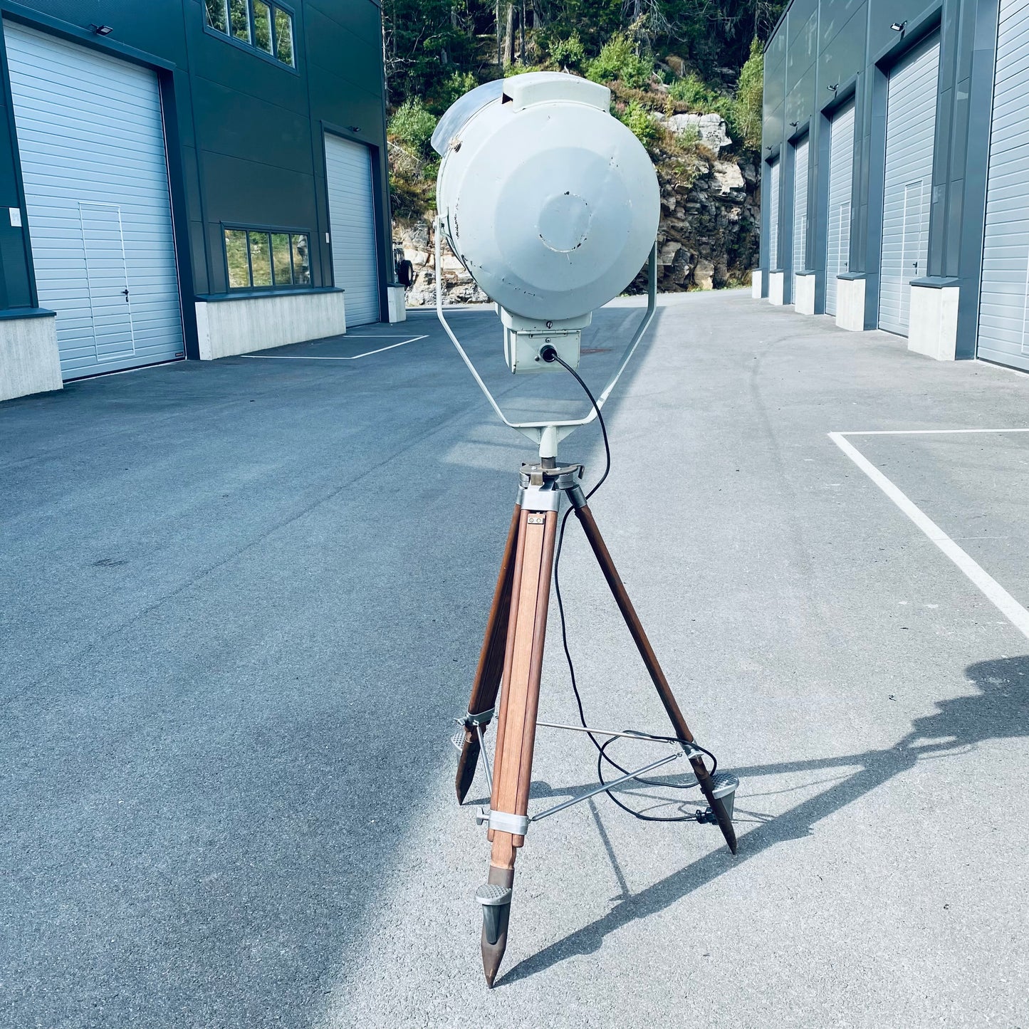 Industrial Tripod Spot Light DDR