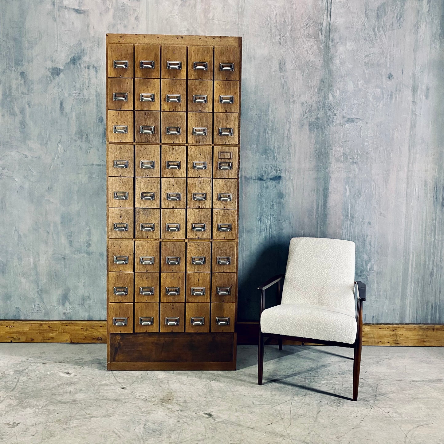 Bank of drawers / Apothecary cabinet