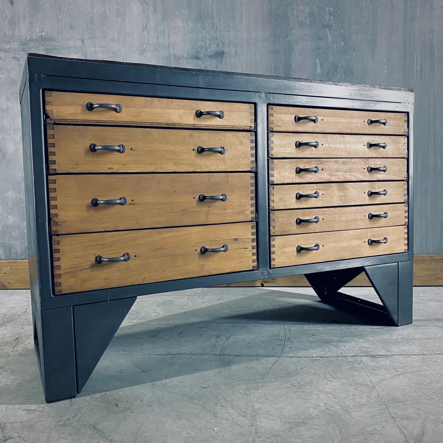 Military workshop cabinet DDR /Germany