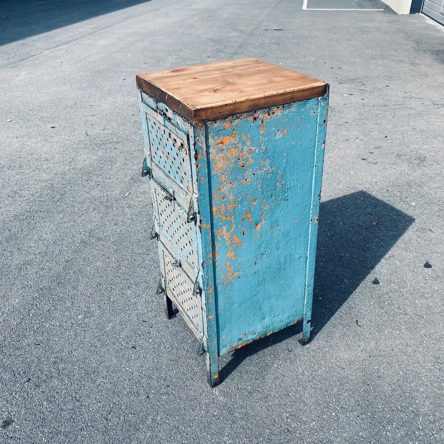 Kuppersbusch car workshop metal cabinet