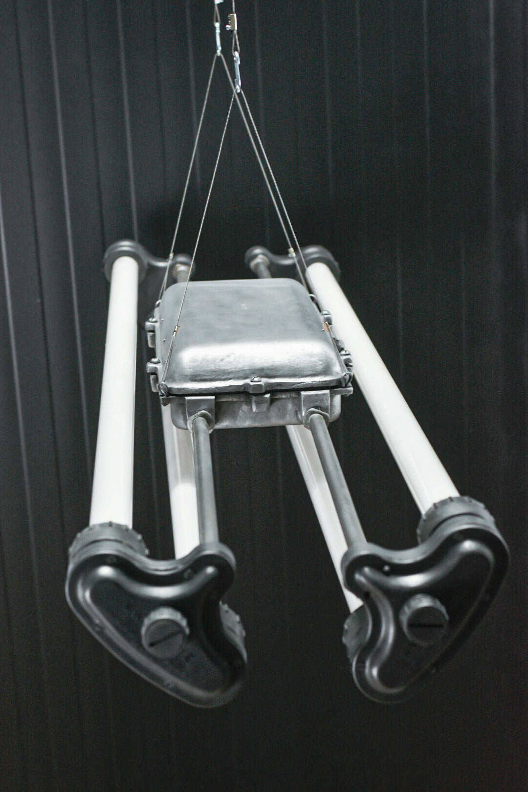 Industrial Fluorescent Pendant OLIVA