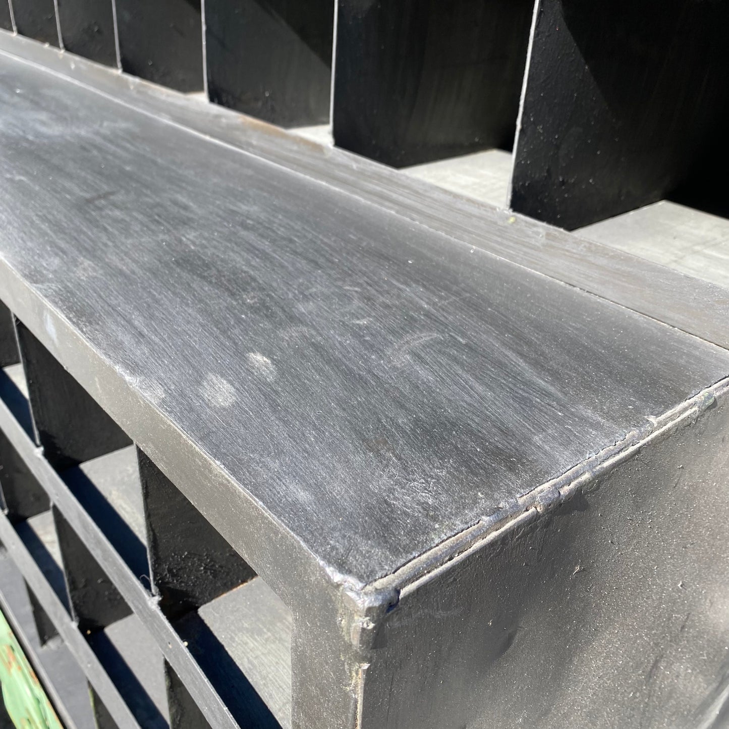 Heavy duty pigeon-hole metal shelving rack