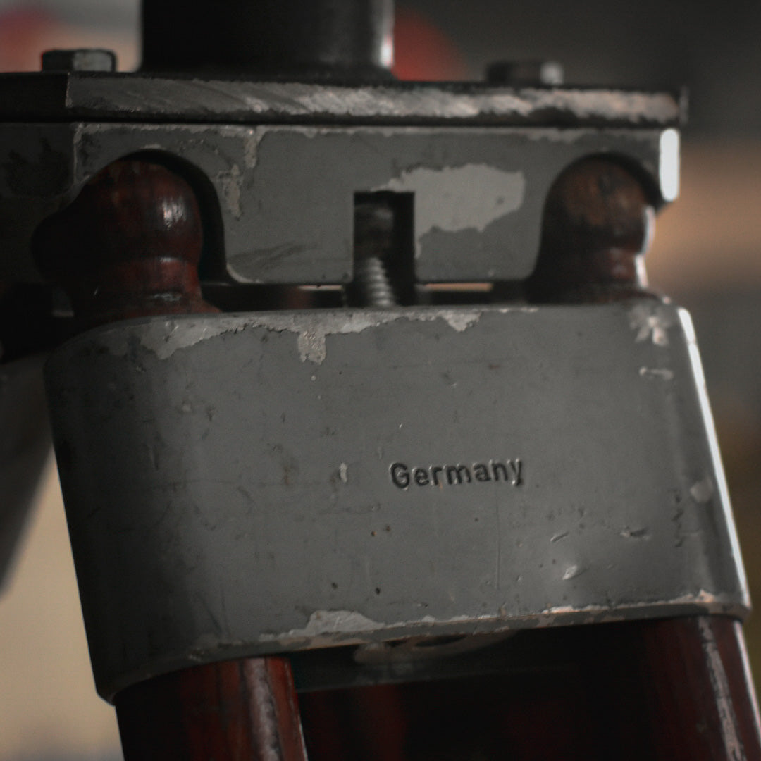 Industrial Tripod Spot Light