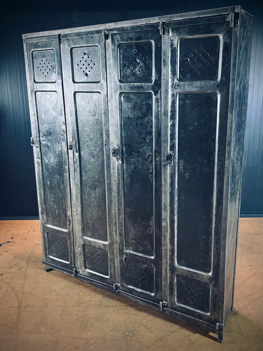 Kuppersbruch 4 door industrial locker