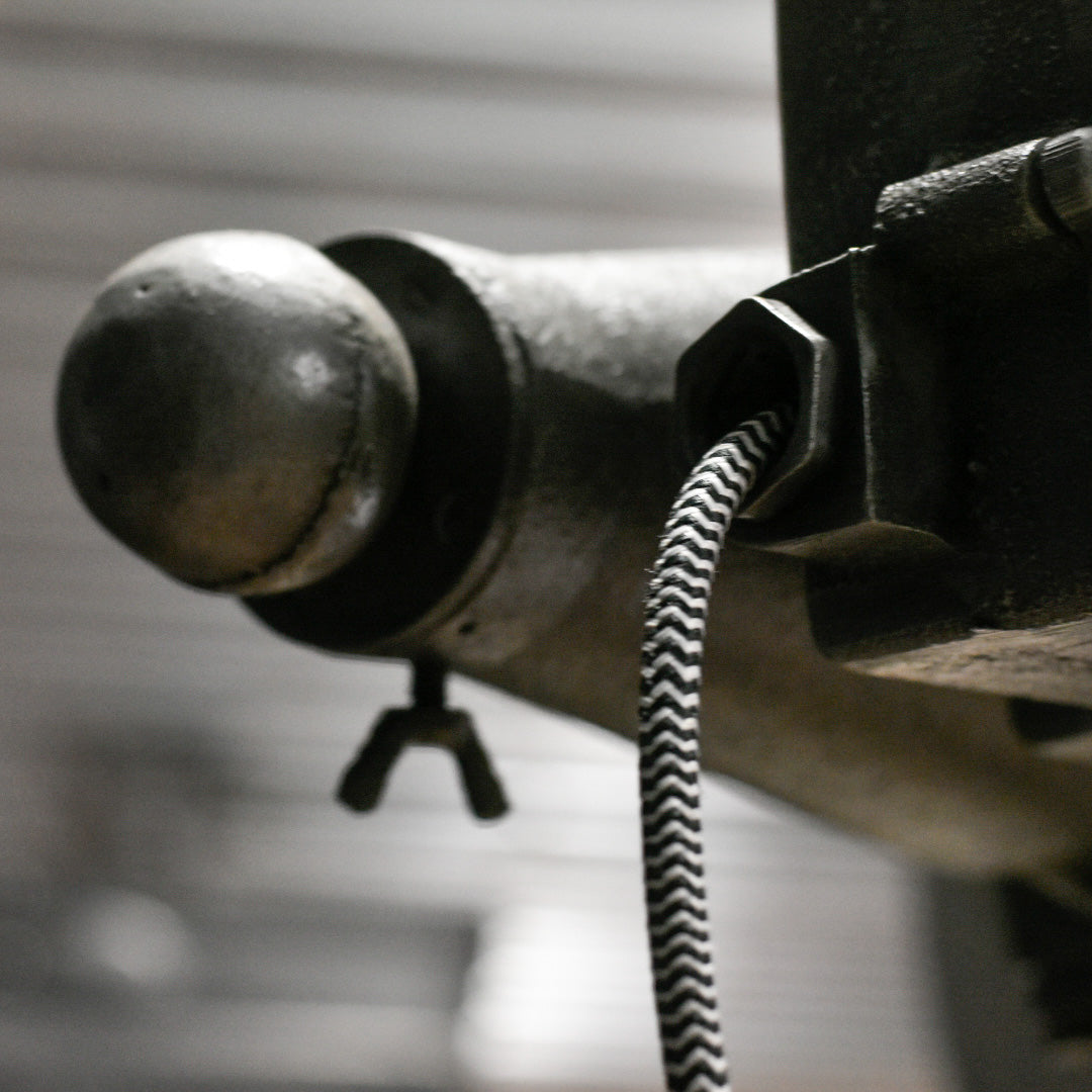 Industrial Tripod Spot Light