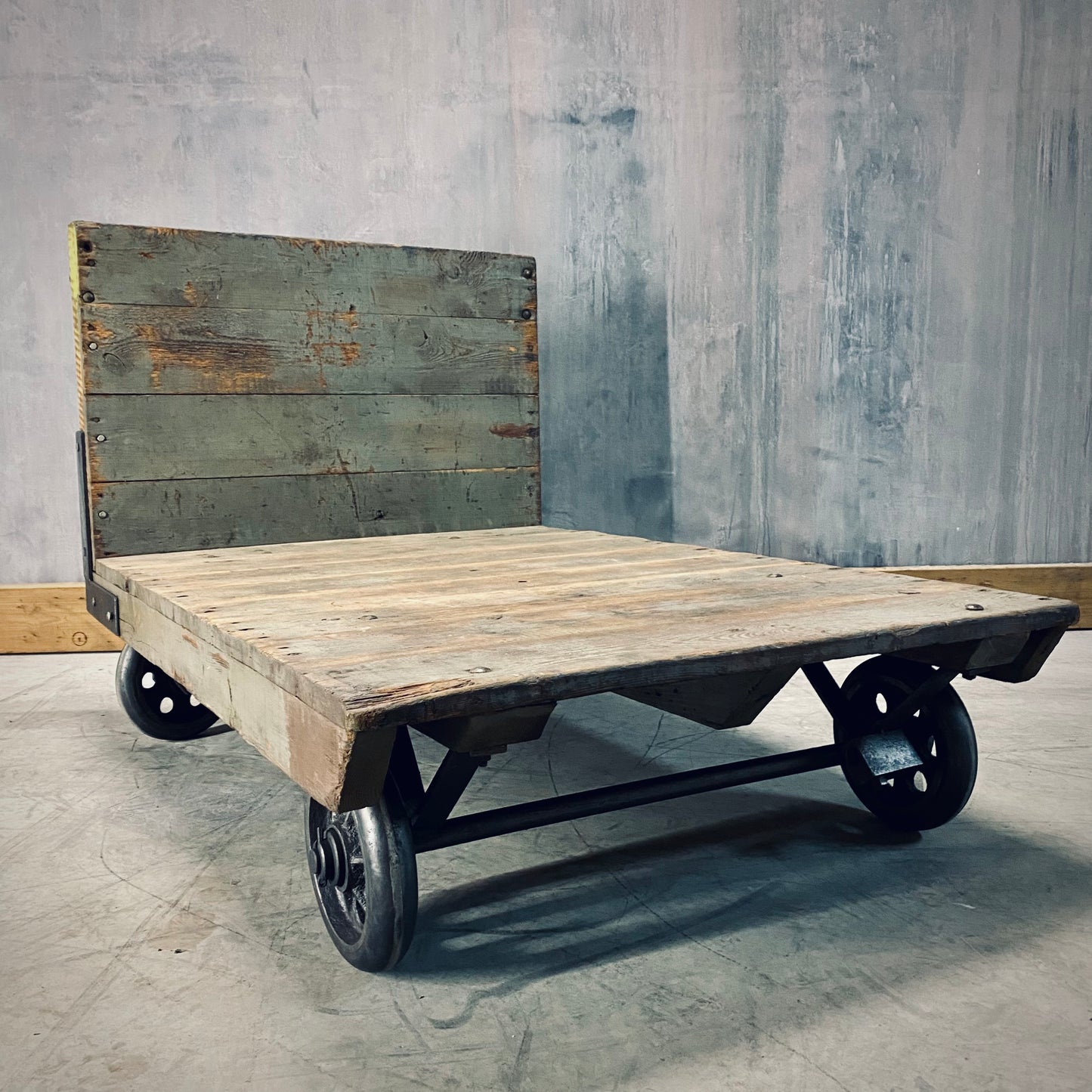 Industrial heavy duty cart / trolley