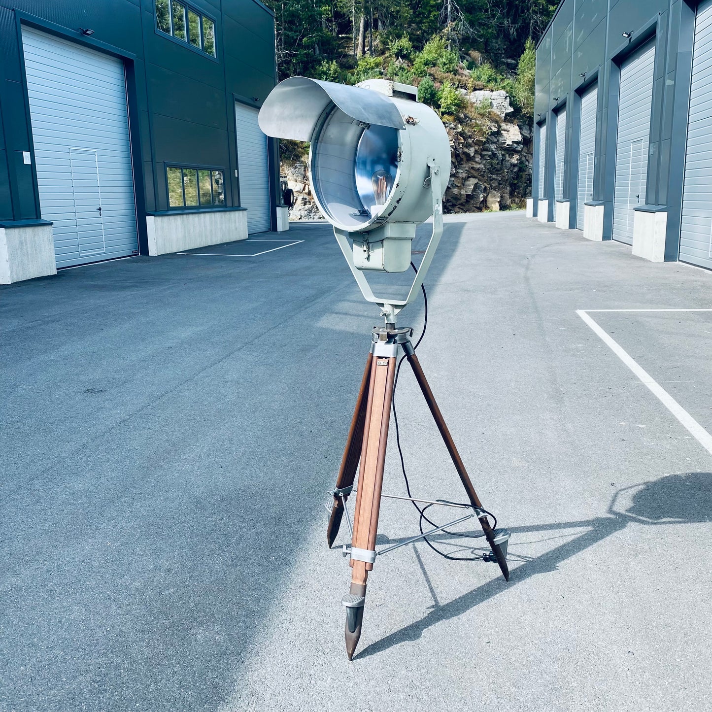 Industrial Tripod Spot Light DDR