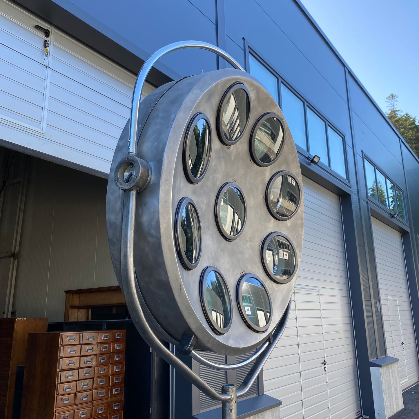 Vintage monumental multi-light operating lamp