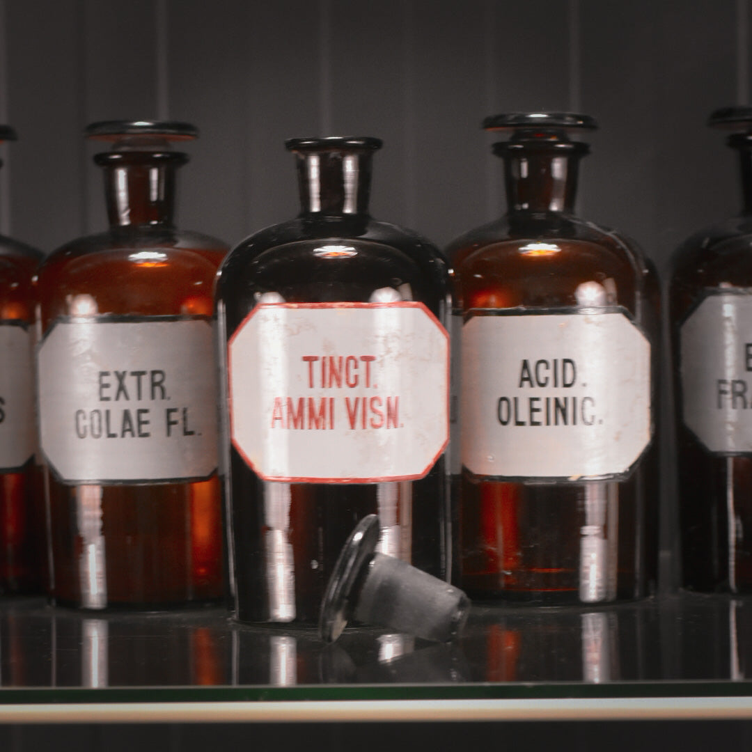 Set of 30 apothecary pharmacy glass