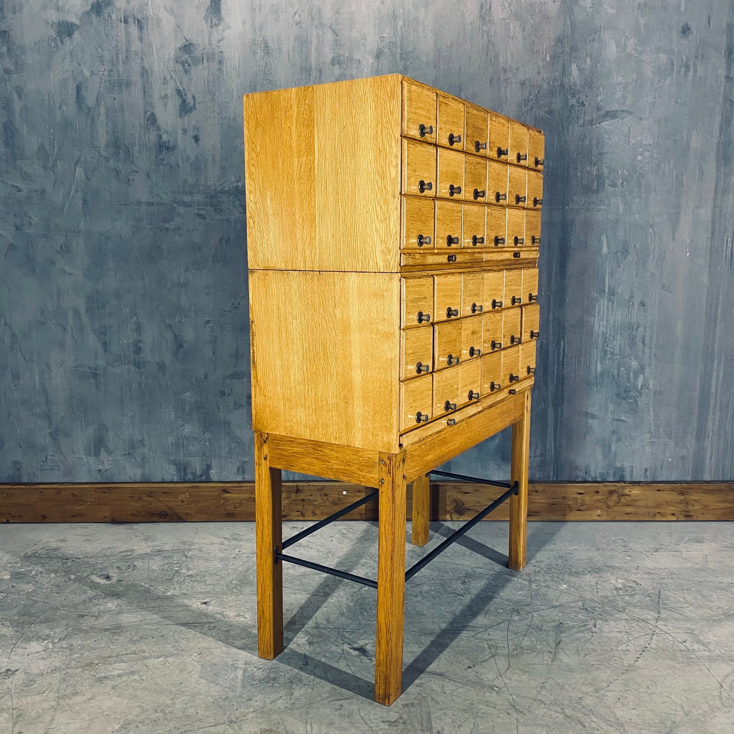 Apothecary cabinet / Library cabinet