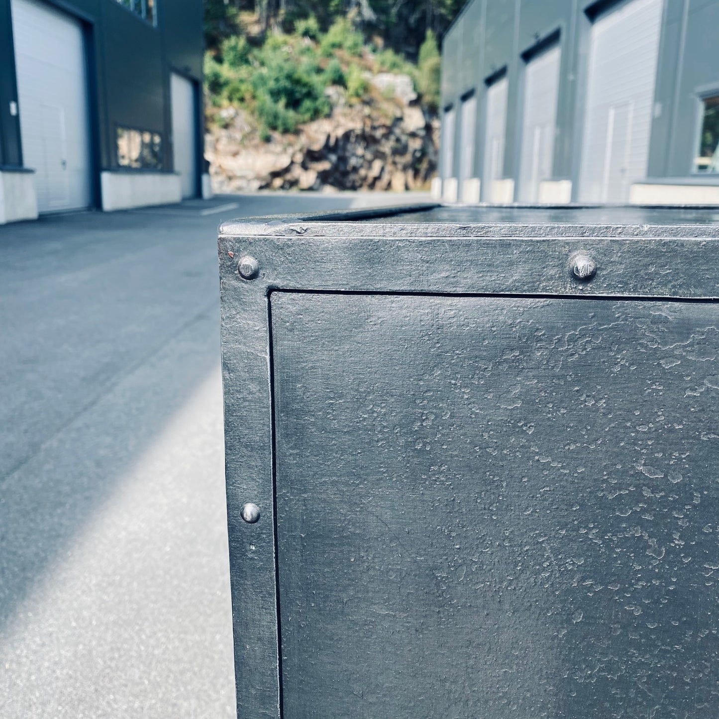 Workshop metal cabinet