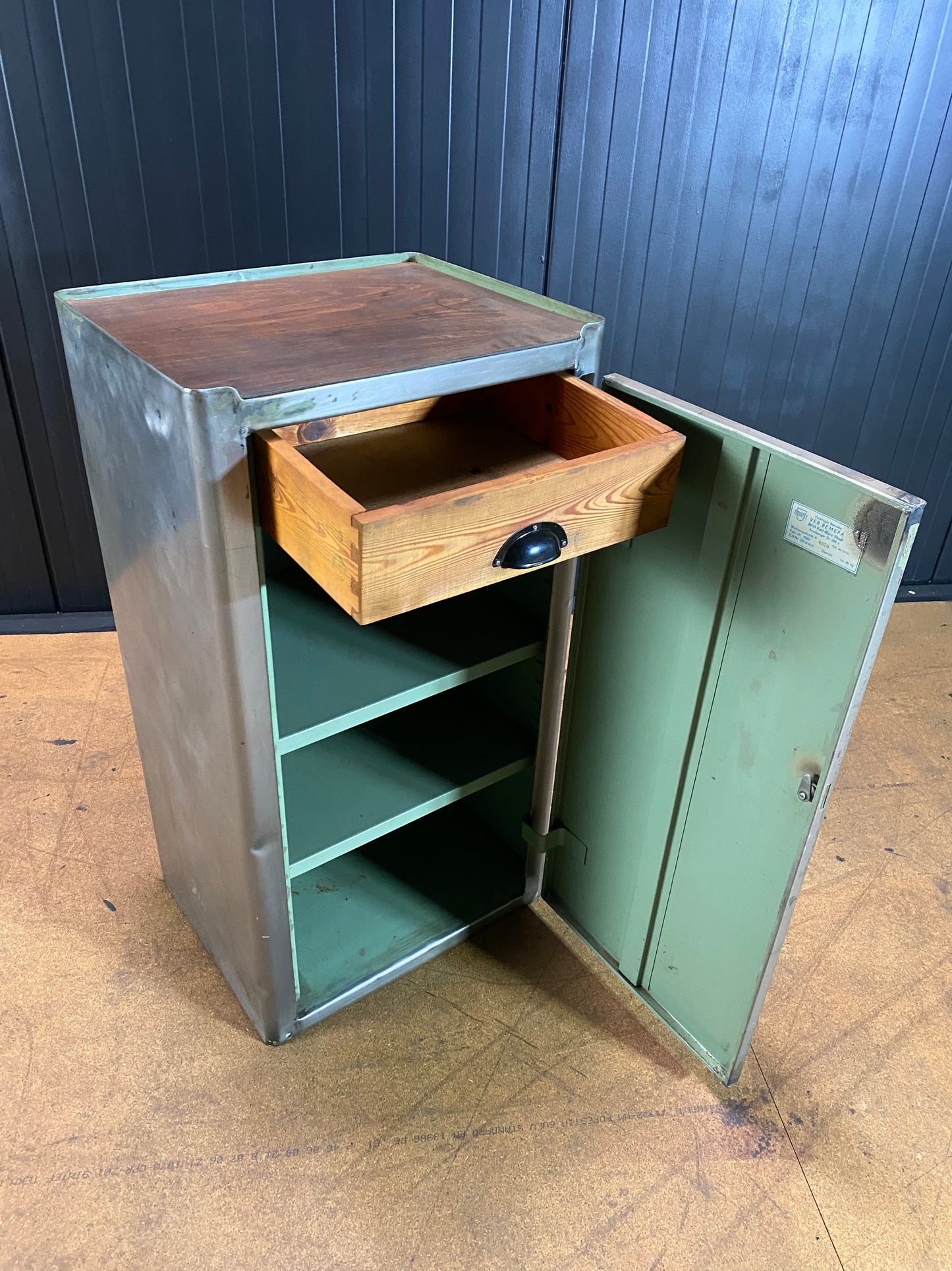 BEMEFA Rowac metal cabinet