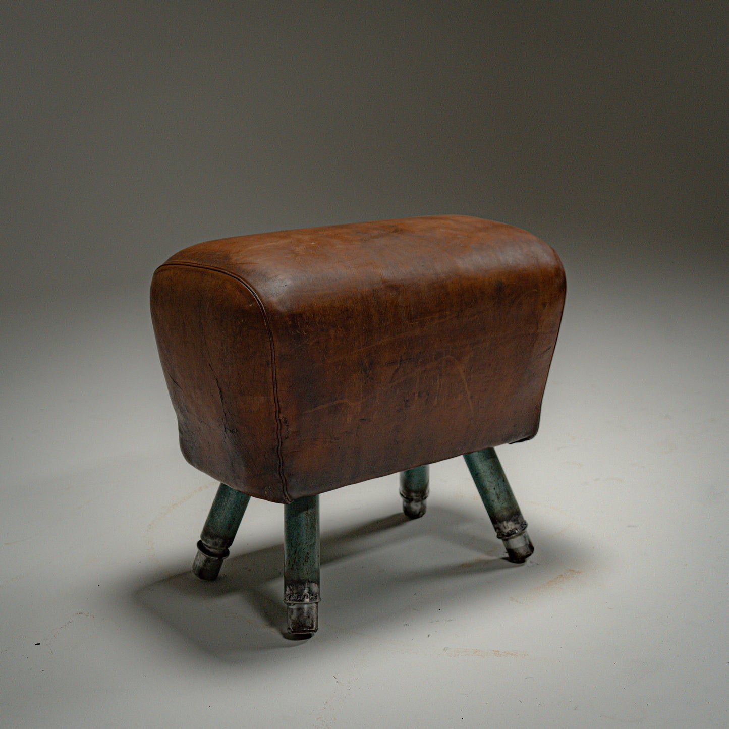 Vintage pommelhest ben #3 ,  Polen, Warszawa, 1960-tallet