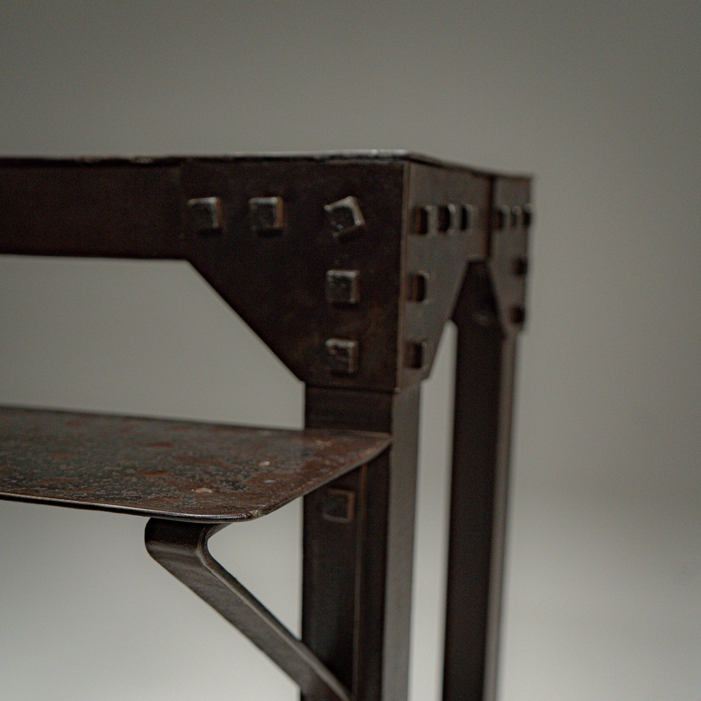 Naglet industriell konsollbord Paris, Frankrike – ca. 1920