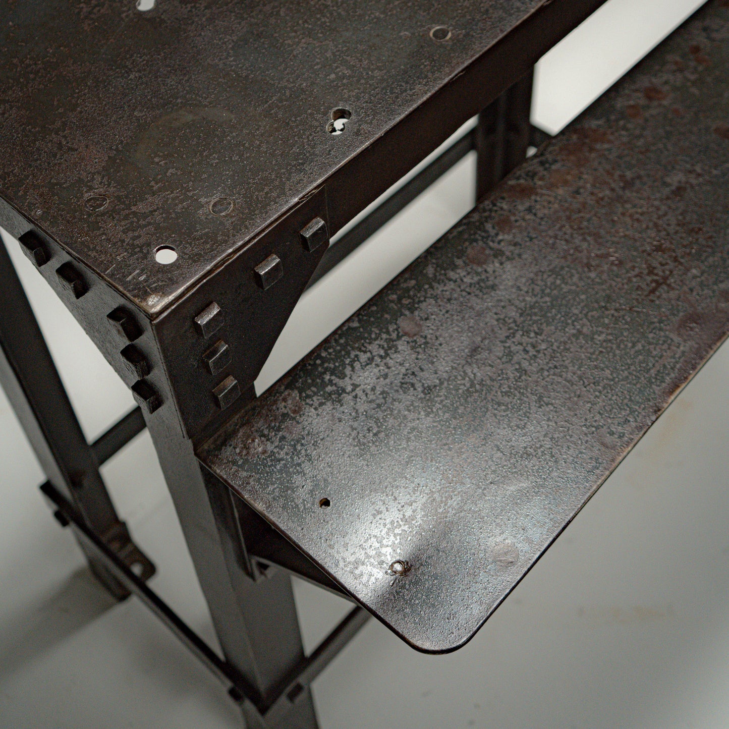 Naglet industriell konsollbord Paris, Frankrike – ca. 1920