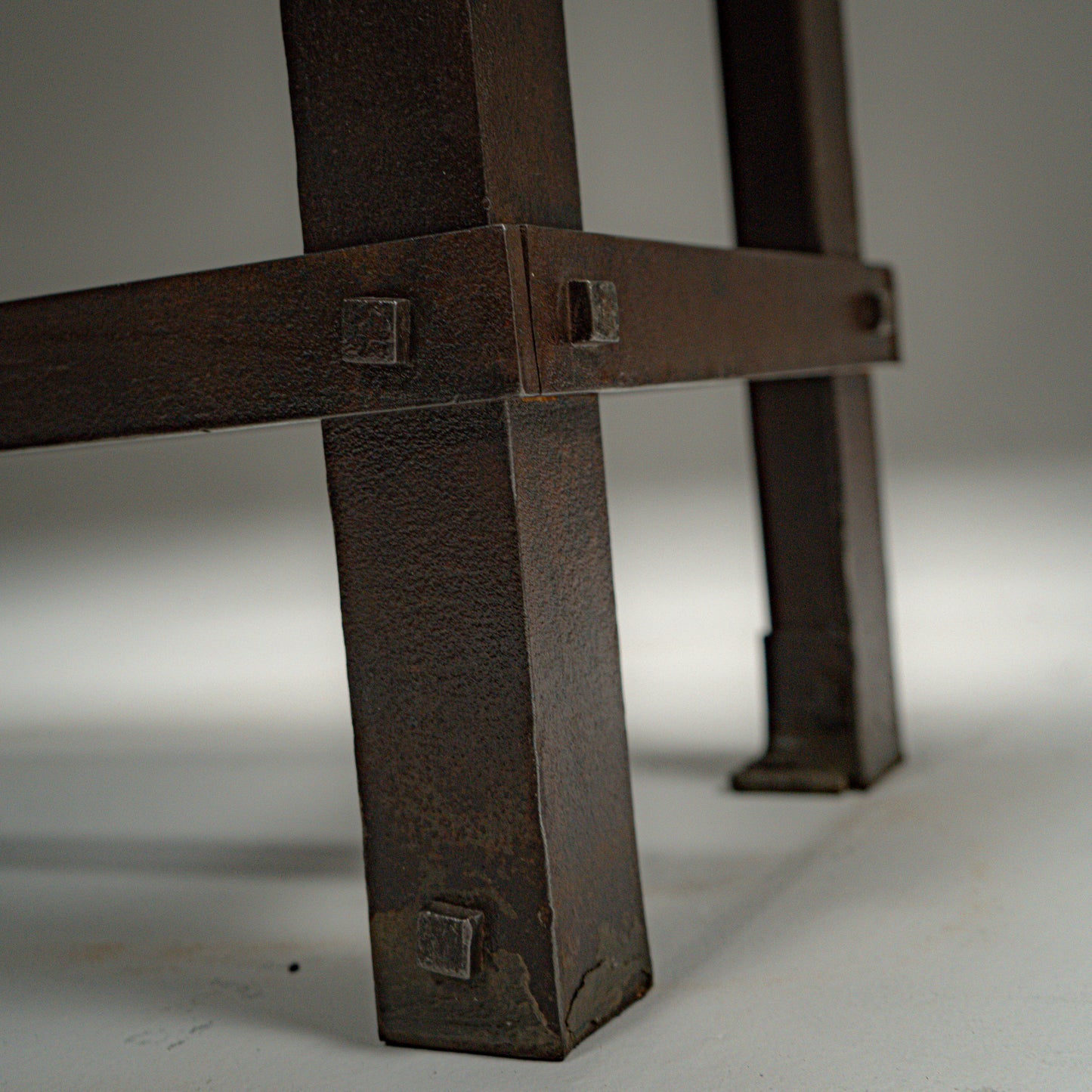 Naglet industriell konsollbord Paris, Frankrike – ca. 1920