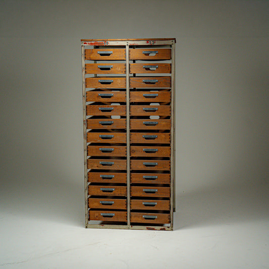 Skuffeseksjon fra bilverksted München, Tyskland , 1970