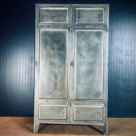 Kuppersbusch heavy-duty 2 door workshop locker