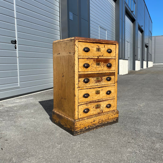 Vintage Deutsche Reichsbahn ticket cabinet