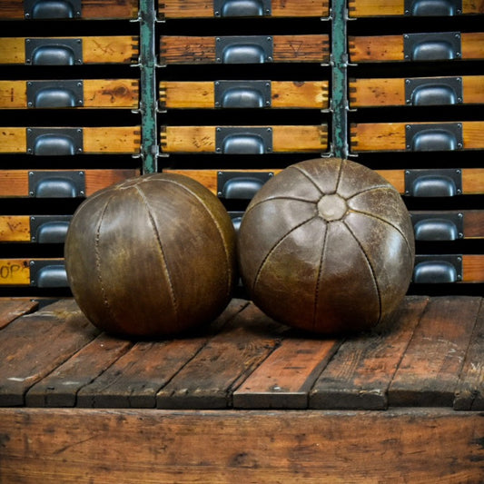 Medicine balls 2.5kg