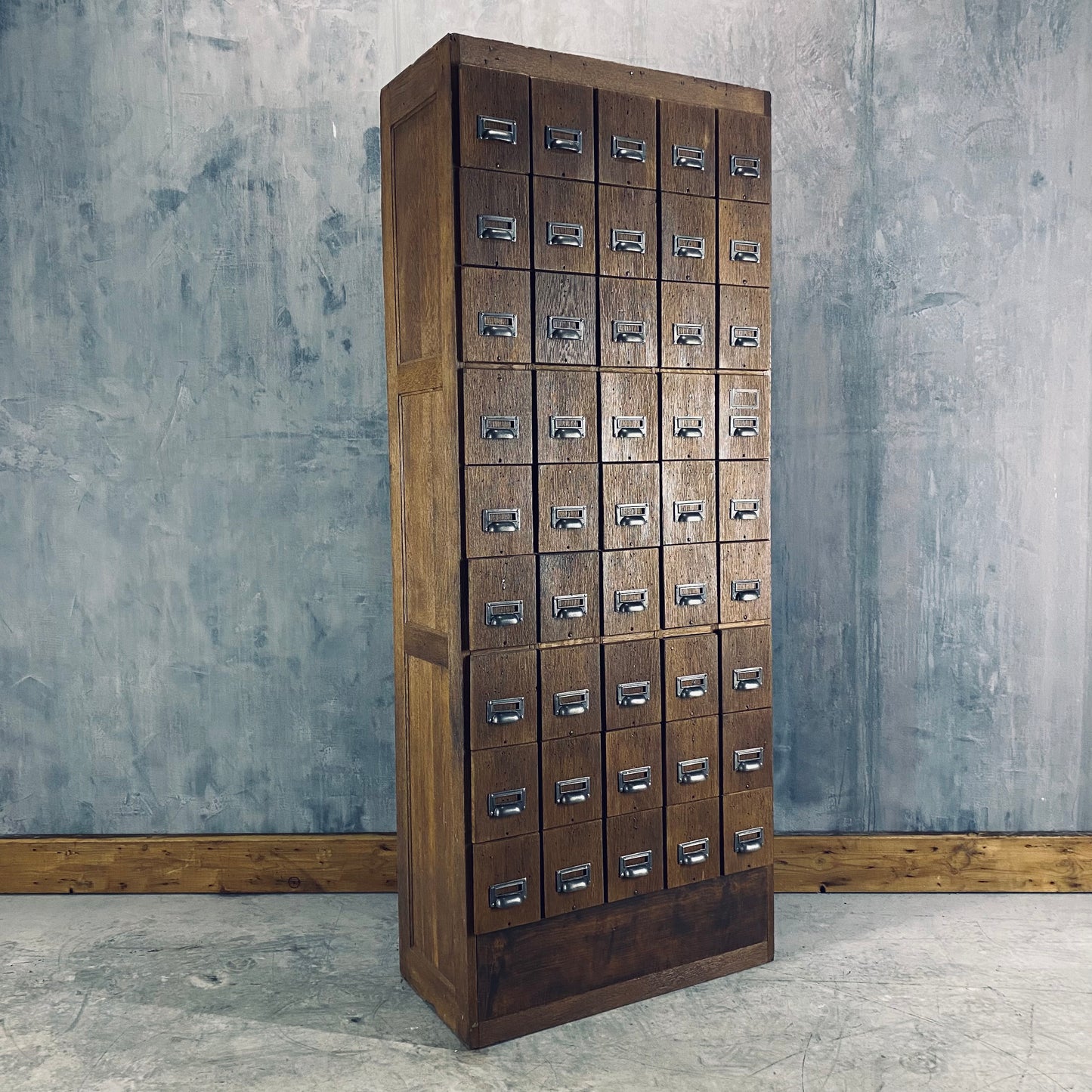 Bank of drawers / Apothecary cabinet