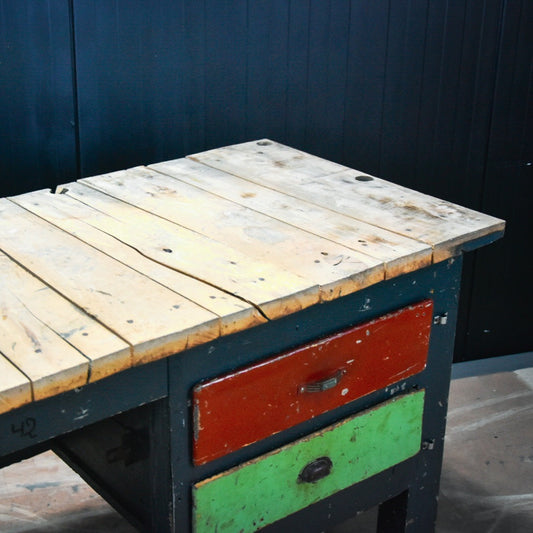 Industrial work bench