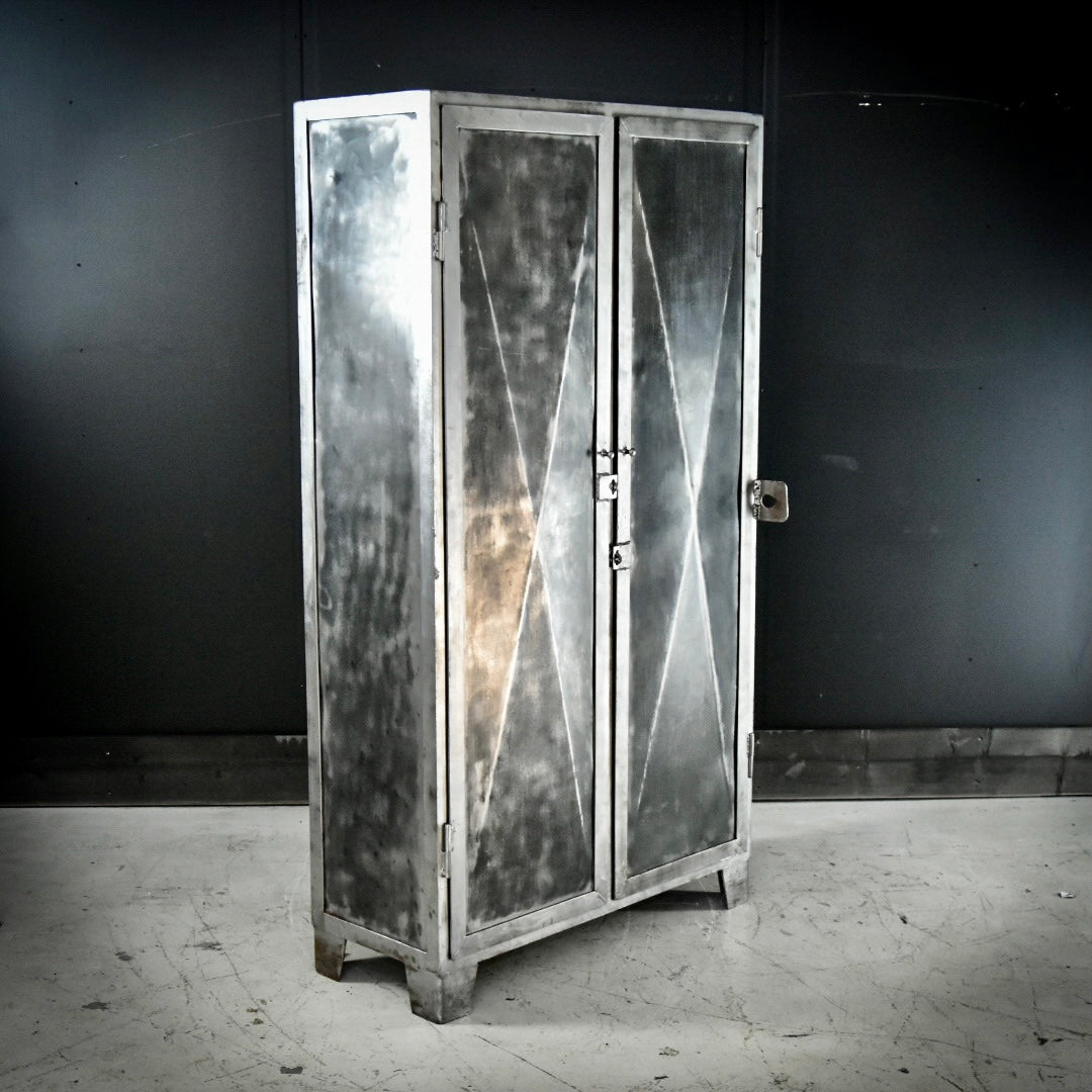 Industrial hevy-duty locker by Kupperbrusch